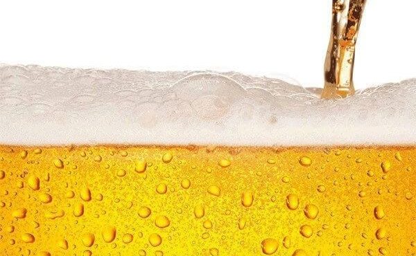 La cerveza tiene excelentes beneficios si la consumimos con moderación