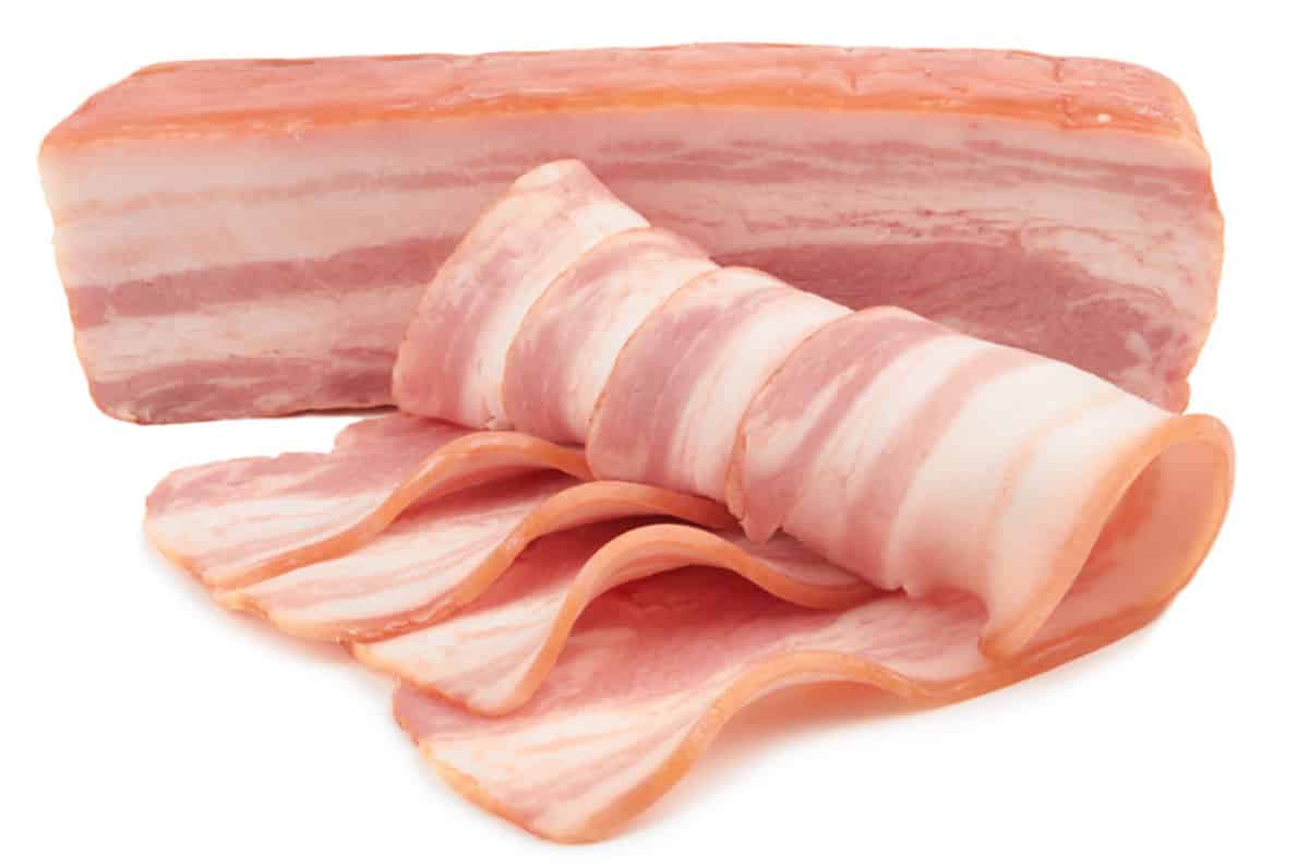 Beneficios del bacon y contraindicaciones