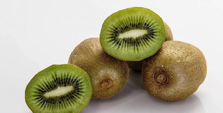 Fruta tropical kiwi