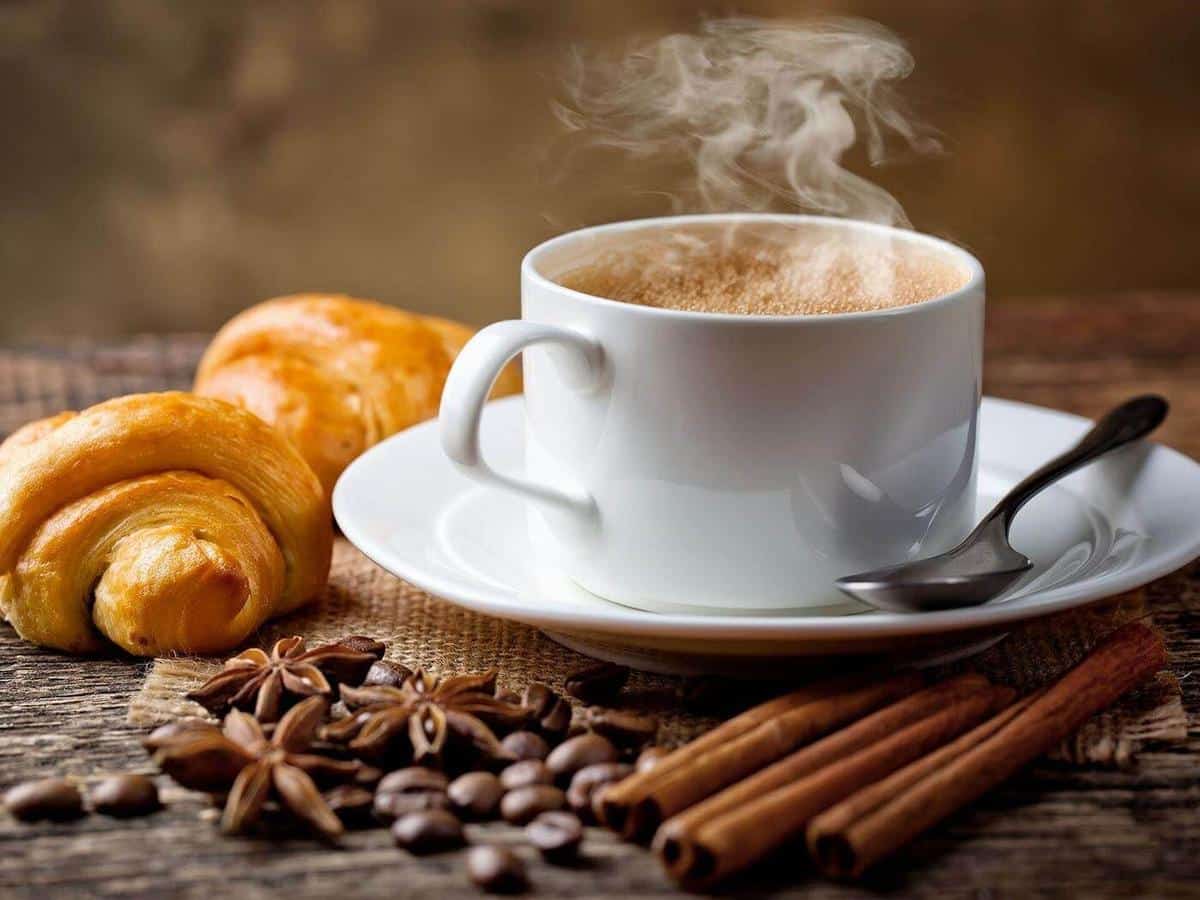 Beneficios del café con miel, un desayuno todopoderoso