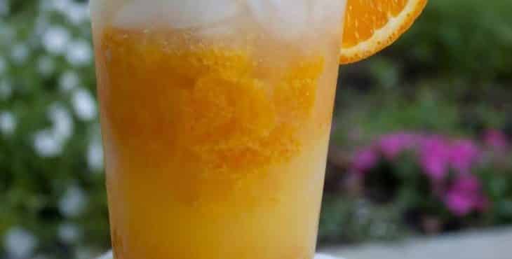 Hielo picado con naranja para combatir la sed