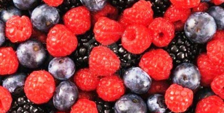 Debes de consumir al menos dos raciones diarias de frutas 