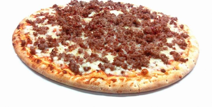 pizza con carne picada