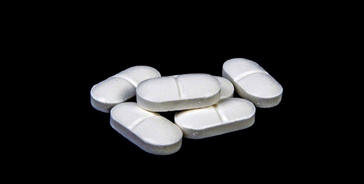 El paracetamol pertenece al grupo de los antiinflamatorios no esteroideos o AINE