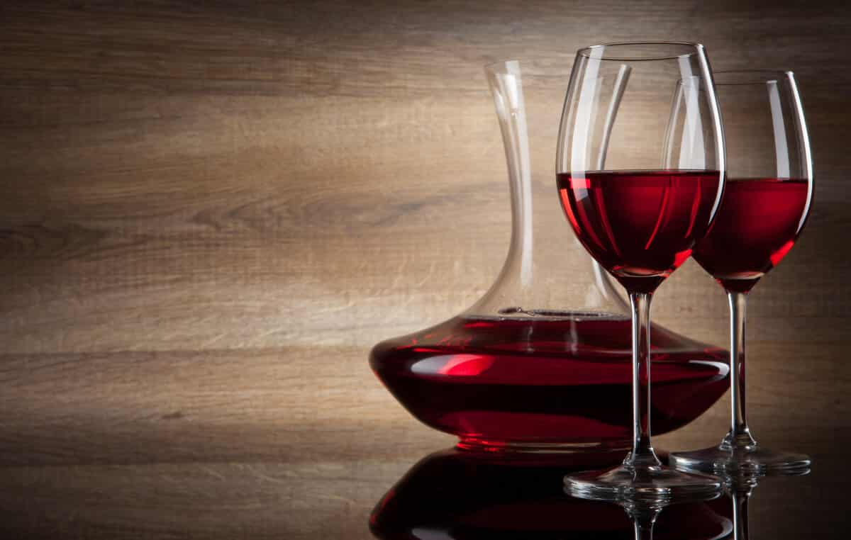 ¿Son reales los beneficios de tomar una copa de vino al día?