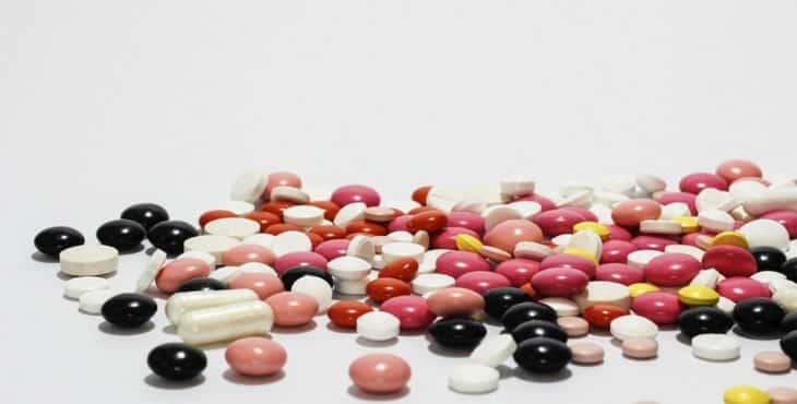 El uso del ibuprofeno determina que en determinadas grupos de personas y condiciones puede ser riesgosa su administración