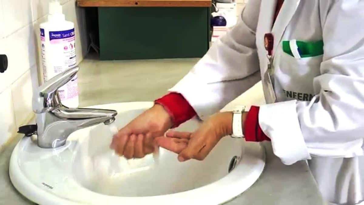 La higiene de manos por arrastre