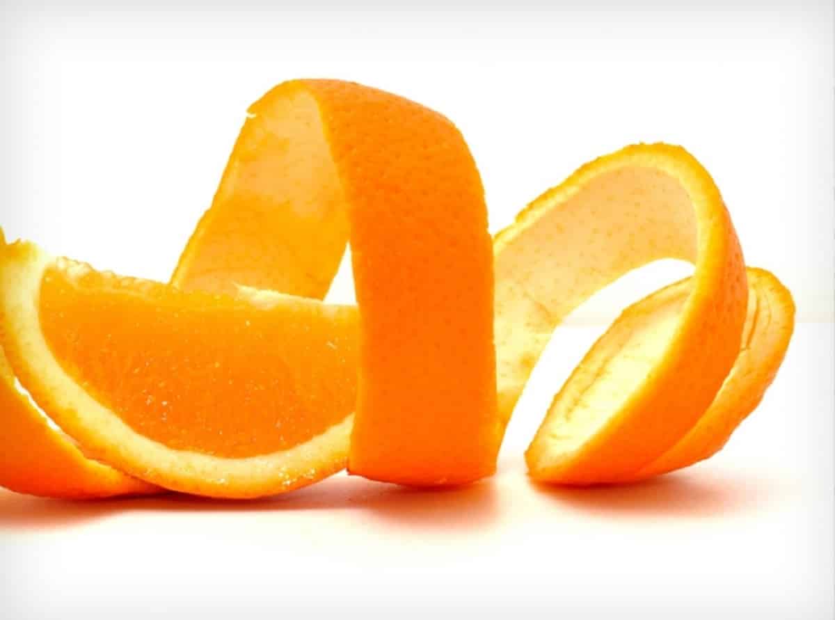 La cáscara de naranja para tu belleza es ideal por su alto contenido de aceites esenciales