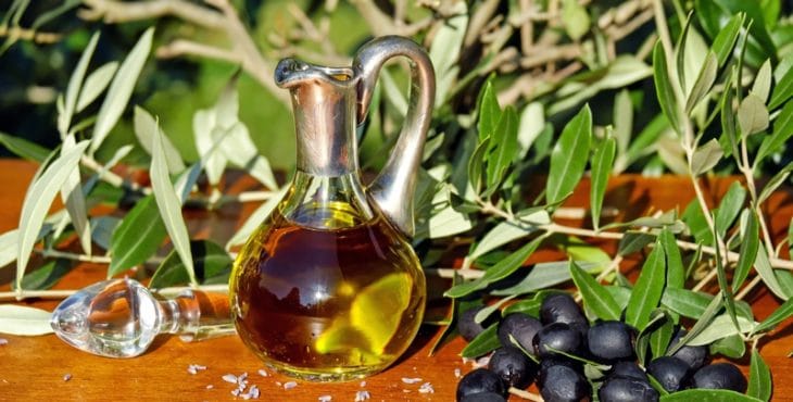Aceites de aguacate y oliva