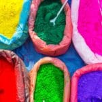 El colorido que brindan los condimentos son, entre otros factores, la razon de su uso en la cosmetica