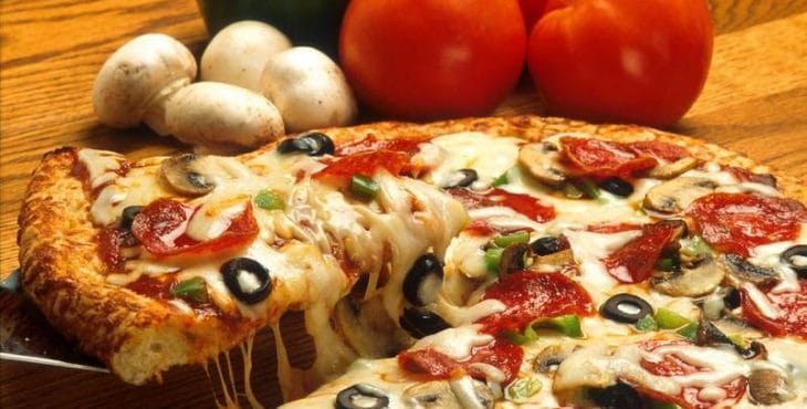 La pizza con verduras