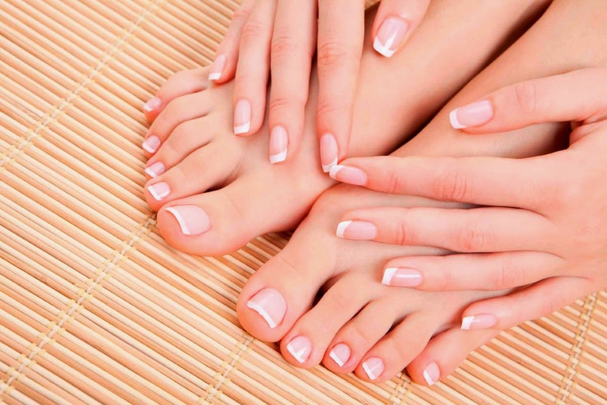 Cómo eliminar los hongos de las uñas de los pies con remedios caseros