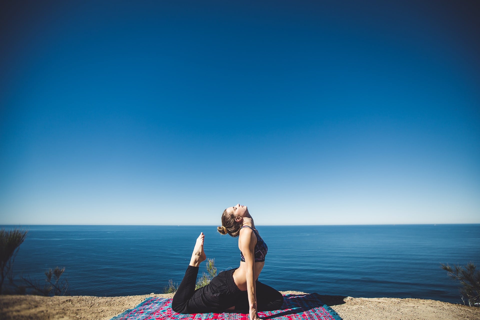 Mejora tu cuerpo con las posturas de yoga