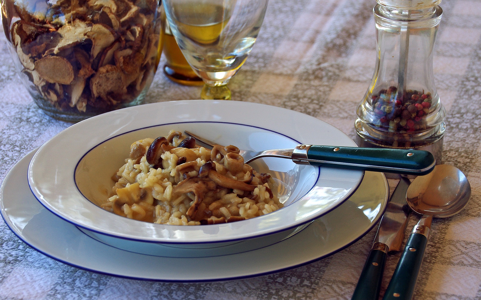 Aprende cómo preparar la receta del risotto de lomito y champiñones