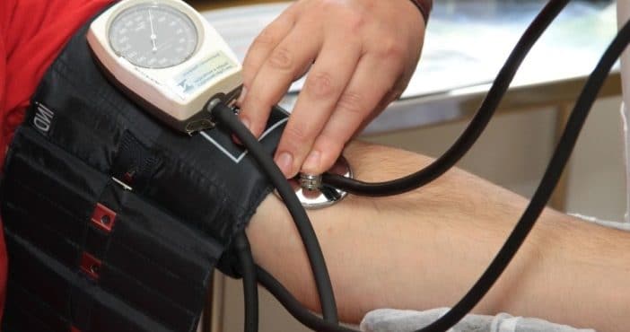 Frente a la sospecha de padecer de presión alta, el control de las cifras de presión arterial debe ser realizado de forma sistemática