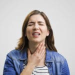 Como aliviar el dolor de garganta