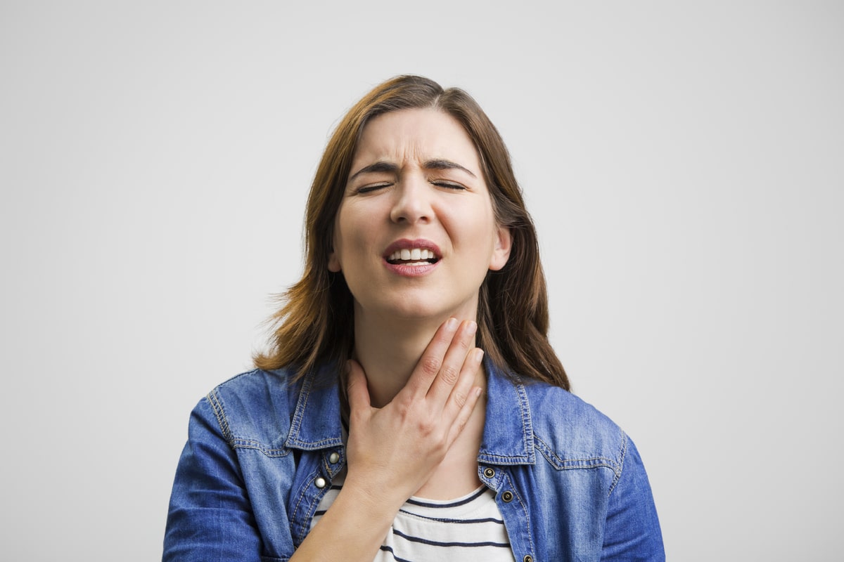 cómo curar el dolor de garganta con facilidad