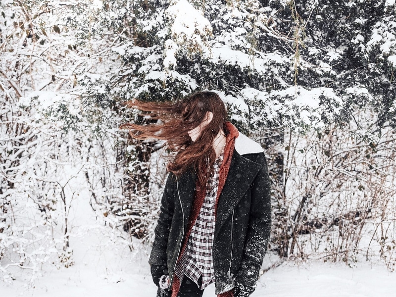 Cuidado del cabello en tu rutina de belleza invernal